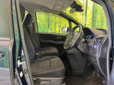 運転席シート廻りは使用感も少なく、良好な状態となっています。丁寧に使われていたことがよくわかりますね。