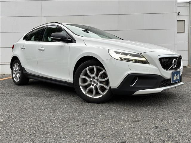 V40クロスカントリーD4 サマム ディーゼル