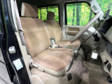 運転席シート廻りは使用感も少なく、良好な状態となっています。丁寧に使われていたことがよくわかりますね。