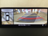 狭い場所での駐車やすれ違いなどでより的確な運転操作に役立つ360&deg;ビューモニターが装備されています。