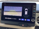 バックカメラも装備しております。車庫入れの苦手なお客様も安心!重宝してくれます!