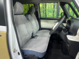 運転席シート廻りは使用感も少なく、良好な状態となっています。丁寧に使われていたことがよくわかりますね。