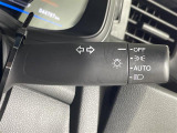 【オートライト(AUTO)】外の明るさをシステムが感知して、自動でヘッドライトが点灯します!ヘッドライトをつけ忘れを防ぐ便利機能です。