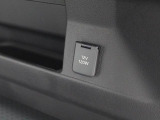 当社は購入後のアフターケアを大切にしております。納車後、1ヶ月無料点検、半年ごとにあんしん点検、12ヶ月法定点検の誘致をします。また車検までの点検をセットにした『ワンダフルパスポート』を販売中です。