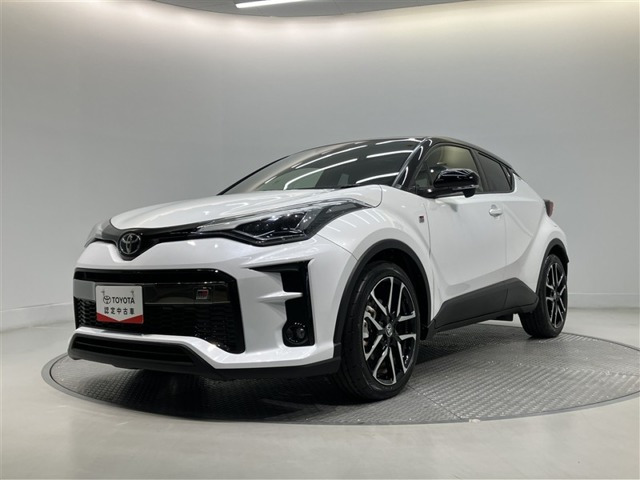 C-HR ハイブリッド 1.8 S GR スポーツ