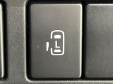 【パワースライドドア】スマートキーや運転席のスイッチでスライドドアの開閉が可能♪電動だから力を入れてドアを開ける必要が無く、小さいお子様でも、重い荷物を持っている時もラクに開け閉めできます♪