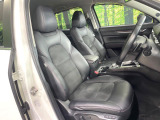 運転席シート廻りは使用感も少なく、良好な状態となっています。丁寧に使われていたことがよくわかりますね。