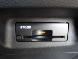 音声案内タイプETC2.0装備☆ビルトインタイプのETCですので、インテリアの邪魔をしません!ETCがあれば、キャッシュレスで料金所をノンストップで通過できます。