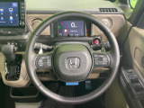 【純正革巻きステアリング】上質な革を使用することで、手にしっかり馴染みとても運転しやすいハンドルです♪