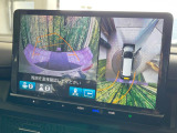 【マルチビューカメラシステム】専用のカメラにより、上から見下ろしたような視点で360度クルマの周囲を確認することができます☆死角部分も確認しやすく、狭い場所での切り返しや駐車もスムーズに行えます。