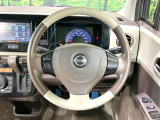 【純正革巻きステアリング】上質な革を使用することで、手にしっかり馴染みとても運転しやすいハンドルです♪