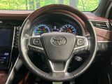 【純正革巻きステアリング】上質な革を使用することで、手にしっかり馴染みとても運転しやすいハンドルです♪