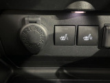 【前席シートヒーター】寒い日に重宝するシートヒーター!エアコンより早く温まってくれるので寒がりの人も安心ですね♪エアコンの温風は乾燥するから苦手、という方にもをおすすめです。