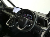 見通しのよいすっきりとした視界で、誰でも運転しやすいです。運転のしやすさは疲れにくさにも繋がりますよ♪