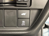 【パワーバックドア】スマートキーや運転席のボタンを押すだけでリアゲートが自動で開閉します!荷物を持っている時や、高い位置にあるバックドアを閉める際に便利な機能です♪