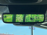 【デジタルインナーミラー】後席の大きな荷物や同乗者で後方が確認しづらい時でも安心!カメラが撮影した車両後方の映像をルームミラー内に表示。クリアな視界で状況の確認が可能です!