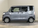 広々とした車内空間に優れた燃費性能。更にデザインも上質で人気のお車です!