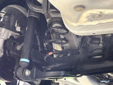 お車を安心してお乗りいただく為には、足回りの定期点検が欠かせません。サービスサポート(有償保証)では無料点検もご提供しており、安心のカーライフをお過ごしいただけるサポート体制が整っています。