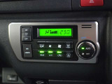 オートエアコンを装備しております!自動で調整してくれますので、車内も快適です☆