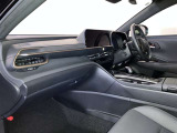 見通しのよいすっきりとした視界で、誰でも運転しやすいです。運転のしやすさは疲れにくさにも繋がりますよ♪