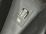 ●フロントシートヒーティング:運転席・助手席共に三段階で調節が可能なシートヒーターを装備しております。季節を問わず快適にご使用いただけます。