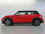 MINIオーナーのために設計されたオリジナルのMINI自動車保険がございます。車のことは全ておまかせください。