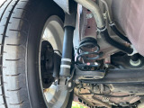 お車を安心してお乗りいただく為には、足回りの定期点検が欠かせません。サービスサポート(有償保証)では無料点検もご提供しており、安心のカーライフをお過ごしいただけるサポート体制が整っています。