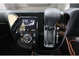 ■インパネシフト■ハンドルに近い位置で運転席からも見やすく操作しやすいインパネシフト。パッと見ただけで、どのギアに入っているのかが判断しやすいところもいいですね!