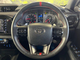 【ステアリングスイッチ】運転中、前方から目線をそらすことなく、オーディオ等の操作が可能な便利機能!安心&快適なドライブを演出してくれます♪