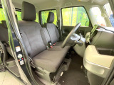 運転席シート廻りは使用感も少なく、良好な状態となっています。丁寧に使われていたことがよくわかりますね。