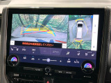 【パノラミックビューモニター】専用のカメラにより、上から見下ろしたような視点で360度クルマの周囲を確認することができます☆死角部分も確認しやすく、狭い場所での切り返しや駐車もスムーズに行えます。