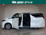 両側パワースライドドア付きだから、狭い駐車スペースなどでの 乗り降りラクラク!小さなお子さまのいるご家庭には嬉しい装備。