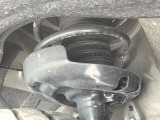 お車を安心してお乗りいただく為には、足回りの定期点検が欠かせません。サービスサポート(有償保証)では無料点検もご提供しており、安心のカーライフをお過ごしいただけるサポート体制が整っています。