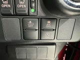 アイドリングストップ機能がついているので、停車時にエンジンを止めて燃料消費を抑えます。環境にもお財布に優しいですね♪