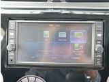 『1台』のお車に対して、3名体制で日々議論を重ね仕入れを行っております。
