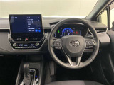 ハンドルは軽やかに回り、気持ちよく運転ができます。