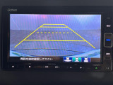 【バックモニター】後ろのカメラの映像をモニターに映し出すことができます!後方の見えない死角や、障害物との距離感をしっかり確認することができます!駐車が苦手な方におすすめです。