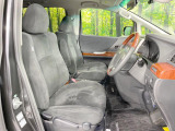 運転席シート廻りは使用感も少なく、良好な状態となっています。丁寧に使われていたことがよくわかりますね。