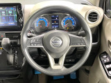 【ステアリングスイッチ】運転中、前方から目線をそらすことなく、オーディオ等の操作が可能な便利機能!安心&快適なドライブを演出してくれます♪