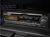 【CDチューナー】パネル前面にAUX端子を搭載。シンプルな操作性が魅力のCDチューナー。
