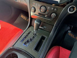 並行輸入車については、アメリカでの走行距離及び、アクシデント履歴を管理する『AutoCheck』に各車両を照会。日本に到着後、非営利法人・日本自動車鑑定協会『JAAA』での修復歴等の鑑定。