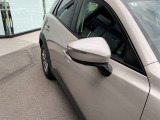 オレンジの点滅で後ろからきている車など、教えてくれます!
