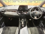 C-HR ハイブリッド 1.8 S GR スポーツ 