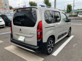 コーナーセンサー付きですので駐車も安心です。