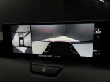 360&deg;モニターが標準装備されておりますので、細い道や狭い駐車場でもラクラク♪ 視認性もバッチリです。