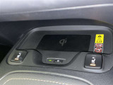 置くだけ充電♪