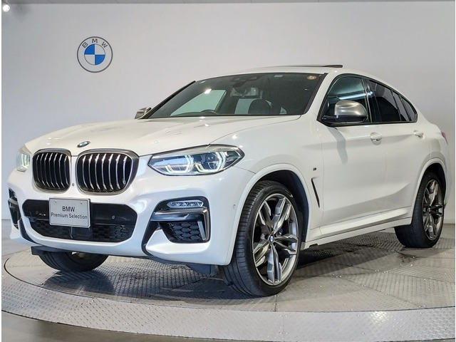 X4 M40i 4WD