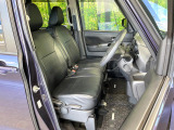 運転席シート廻りは使用感も少なく、良好な状態となっています。丁寧に使われていたことがよくわかりますね。