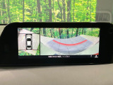 【360&deg;ビューモニター】専用のカメラにより、上から見下ろしたような視点で360度クルマの周囲を確認することができます☆死角部分も確認しやすく、狭い場所での切り返しや駐車もスムーズに行えます。
