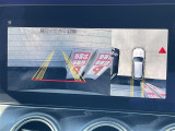 ◆【パノラミックビューモニター】クルマを真上から見下ろした視点で駐車をサポートします!クルマの斜め後ろや真横など、いち早く障害物に気が付くことができます。